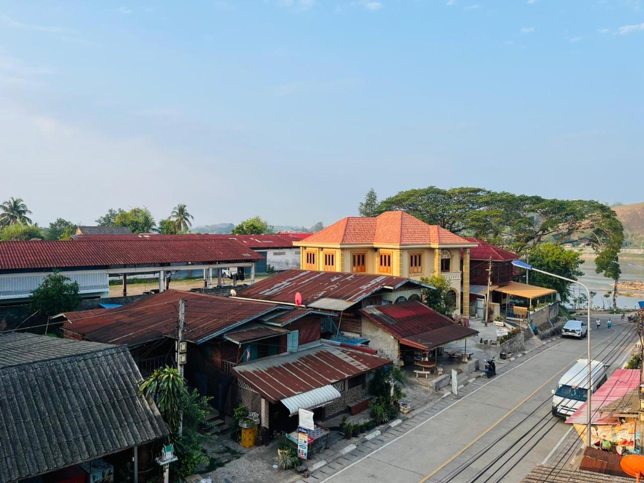 1 Min To Slow Boat Guesthouse Konekeo Exterior photo
